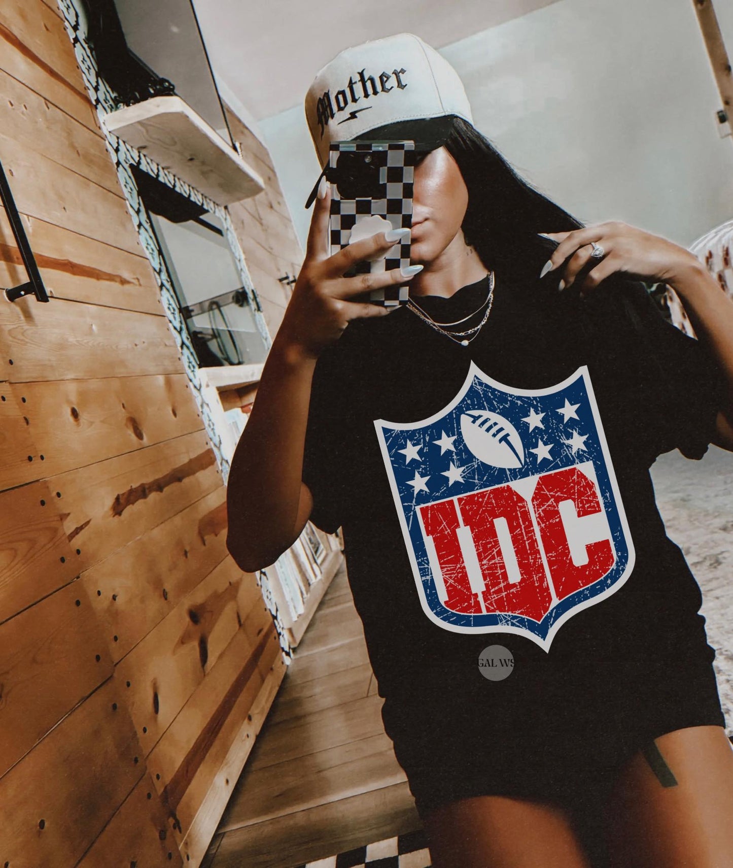 IDC Black Tee/Sweatshirt