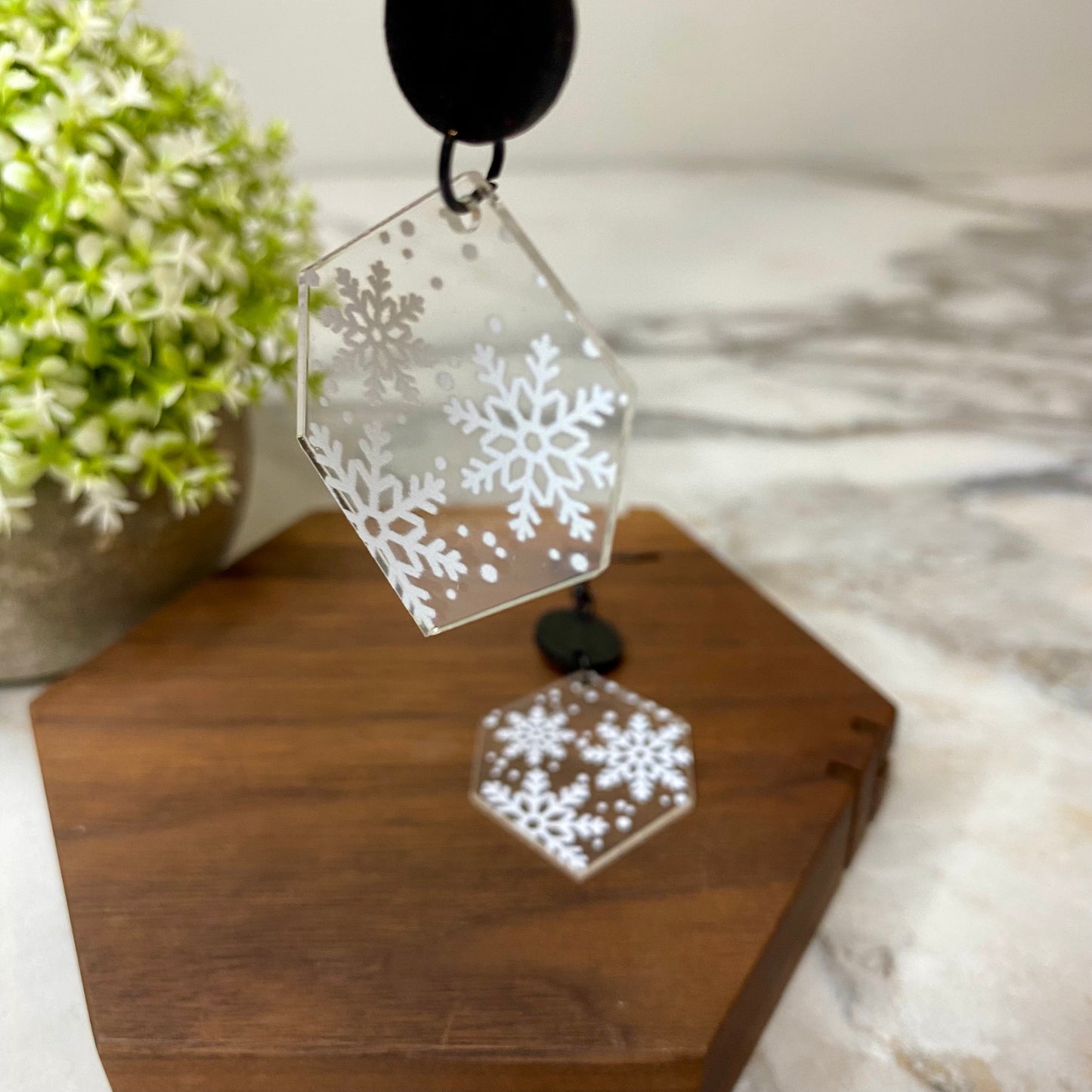 Dangle Earring - Wood & Acrylic - Christmas Clear Hexagon Snowflake