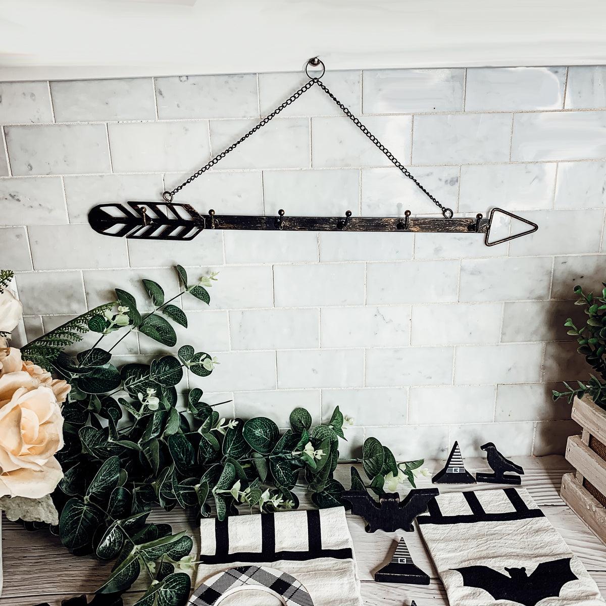 Hanging This Way Sign/Rack