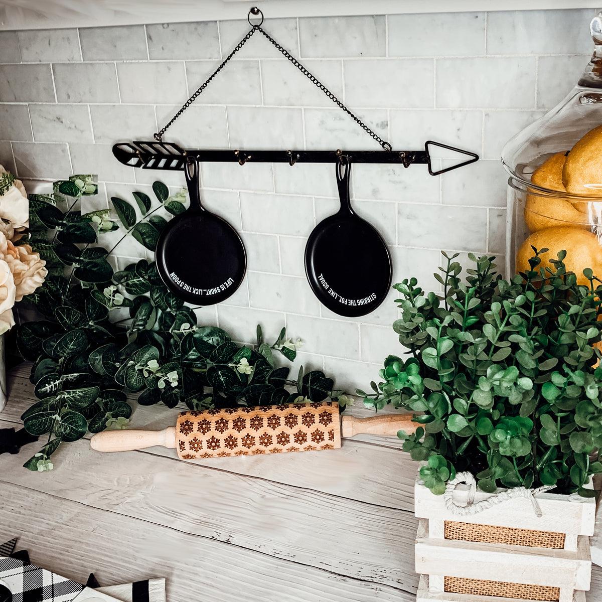 Hanging This Way Sign/Rack