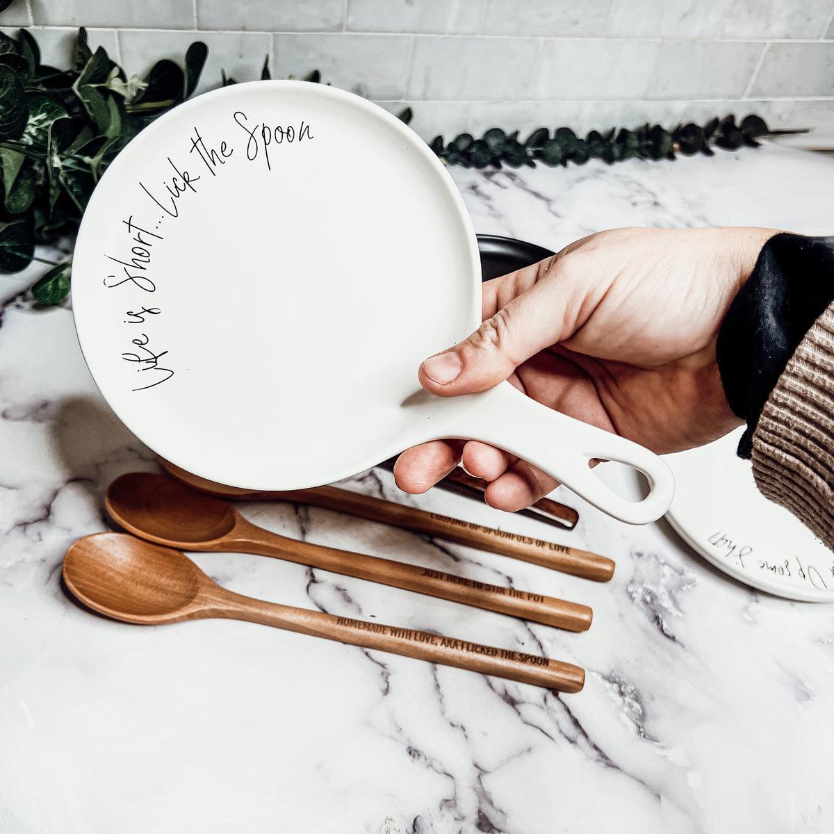 Funny kitchen spoon rest gift set with wooden spoon and decorative ribbon