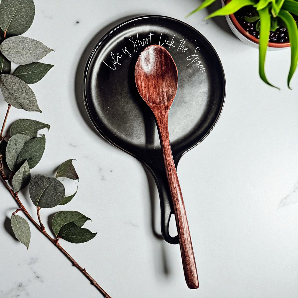Black and White Spoon Rests Ceramic
Kitchen decor wholesale lots
Cooking gift sets bulk
Gift shop kitchen accessories
