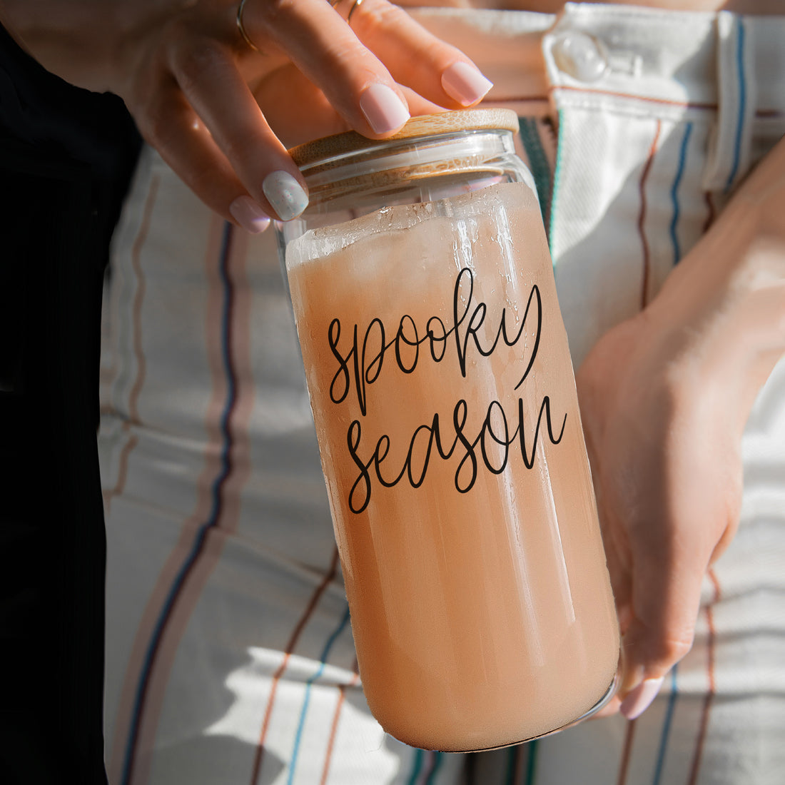 spooky mom coffee tumbler
Spooky season gift glass drinking set