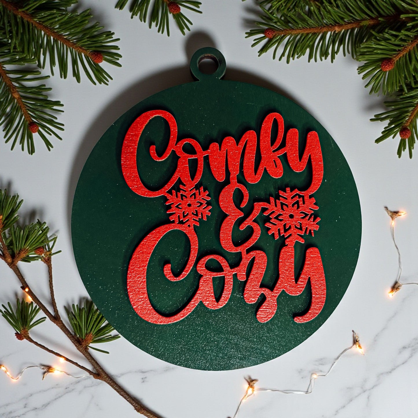 green and red christmas tree decor
Green Christmas tree decor
green and white christmas tree decor