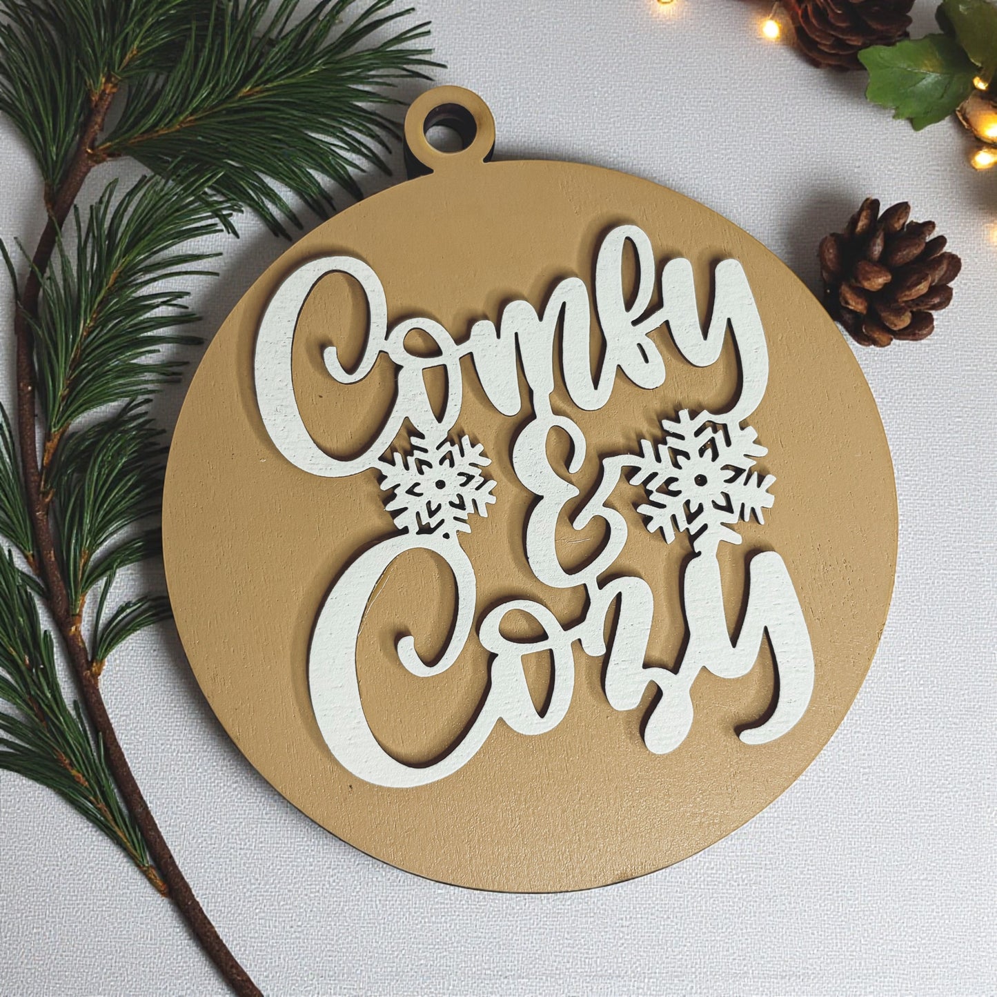 gold christmas tree decor
white and gold christmas tree decor
christmas tree decor gold