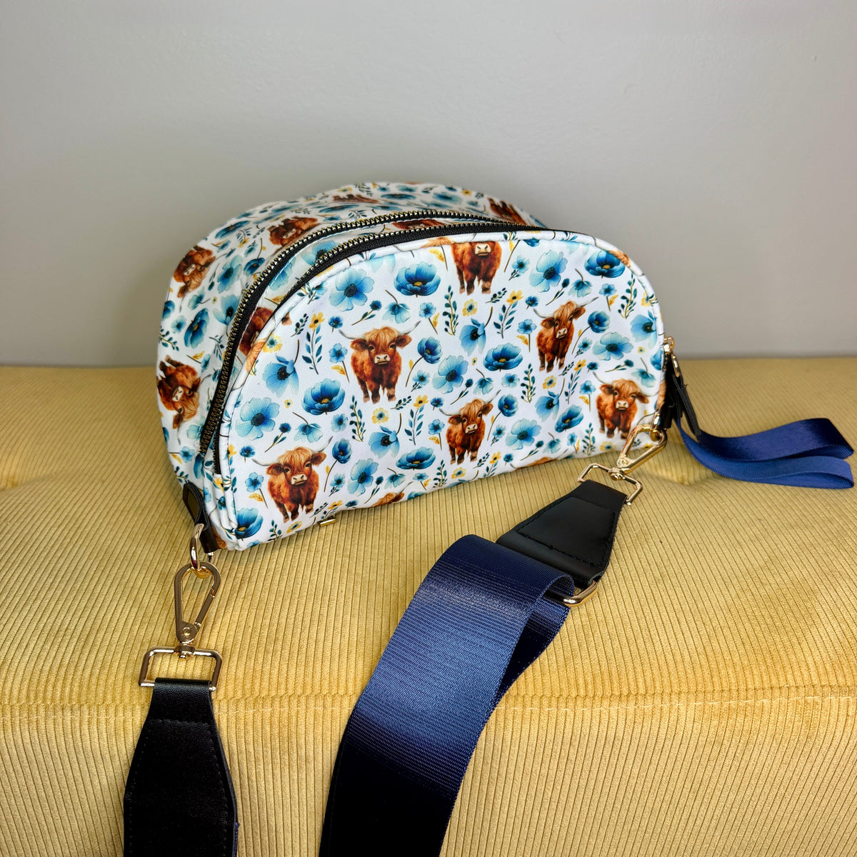 The Roni Nylon Crossbody - Highland Cow Blue Floral