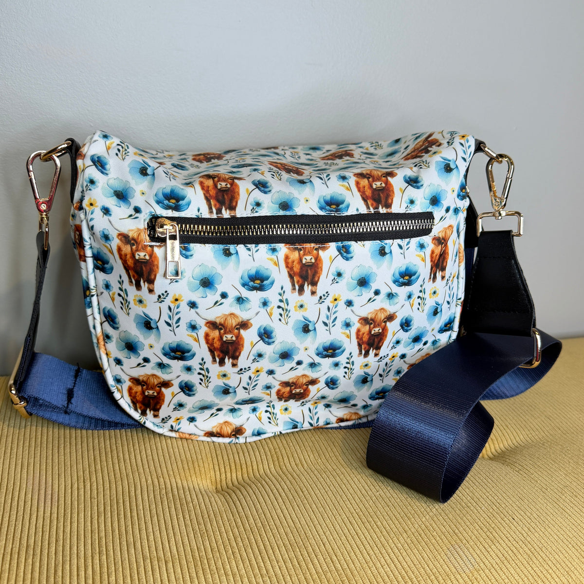 The Roni Nylon Crossbody - Highland Cow Blue Floral