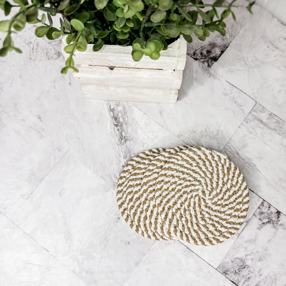 Fall Fashion Spiral Pattern Coasters
Seasonal Pattern Home Protection Set