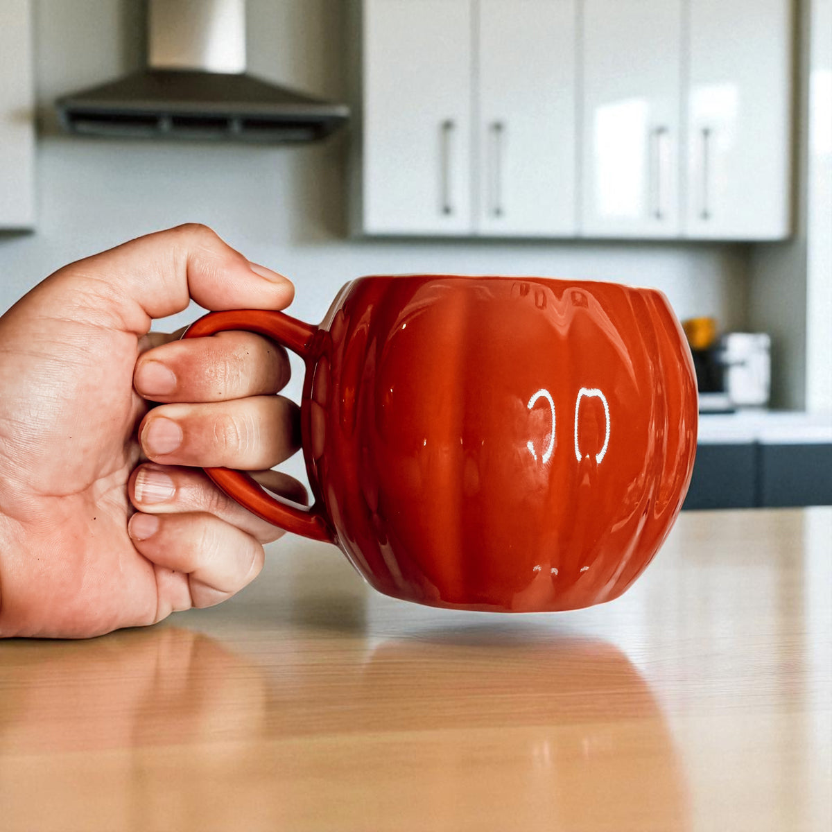 Ribbed Ceramic Design on Fall Pumpkin Coffee Cup
Quality Crafted Pumpkin Shaped Mug by Gia Roma
Durable Ceramic Pumpkin Mug for Hot Beverages
