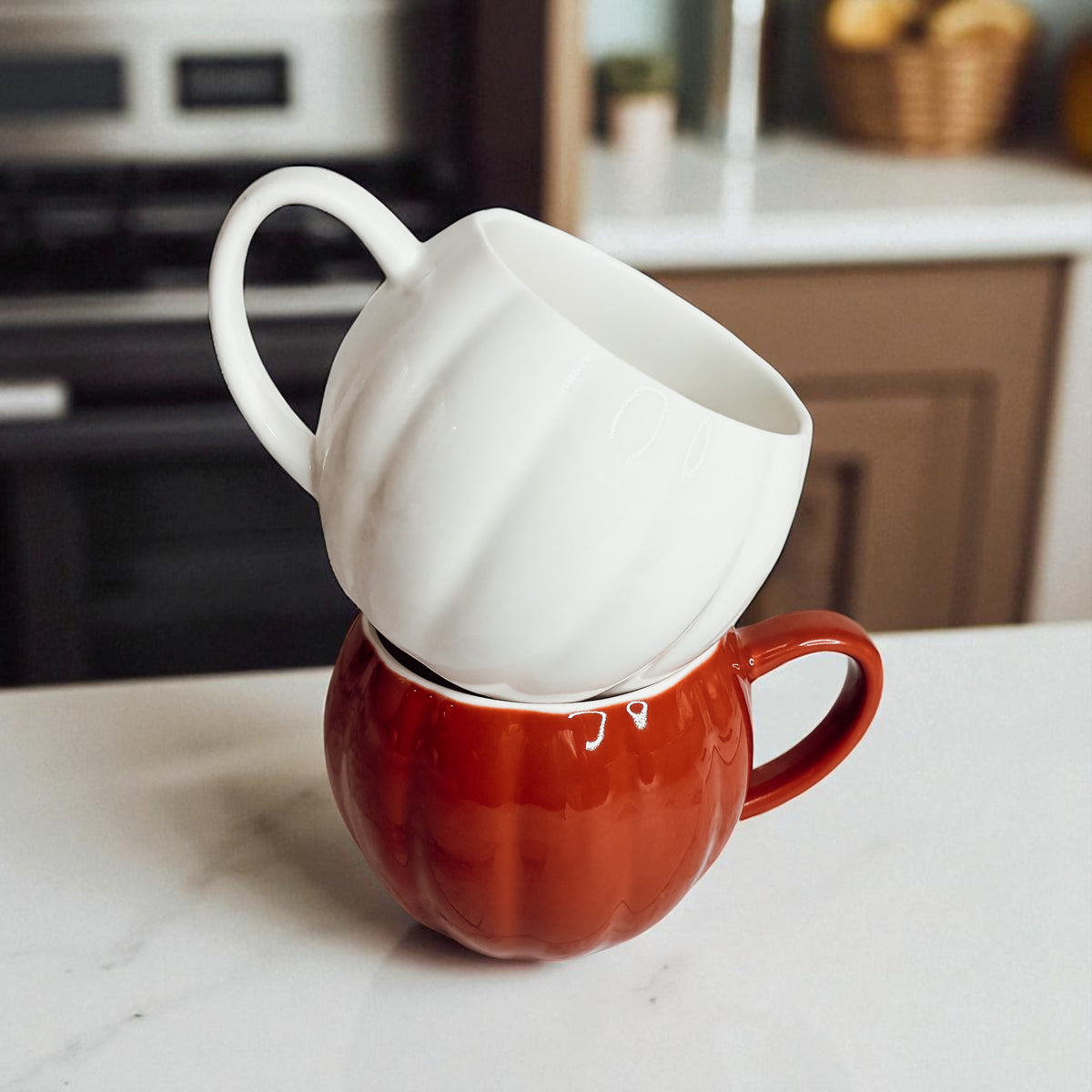 Large 17oz Fall Coffee Mug in Pumpkin Shape
Dishwasher Safe Ceramic Pumpkin Mug for Autumn