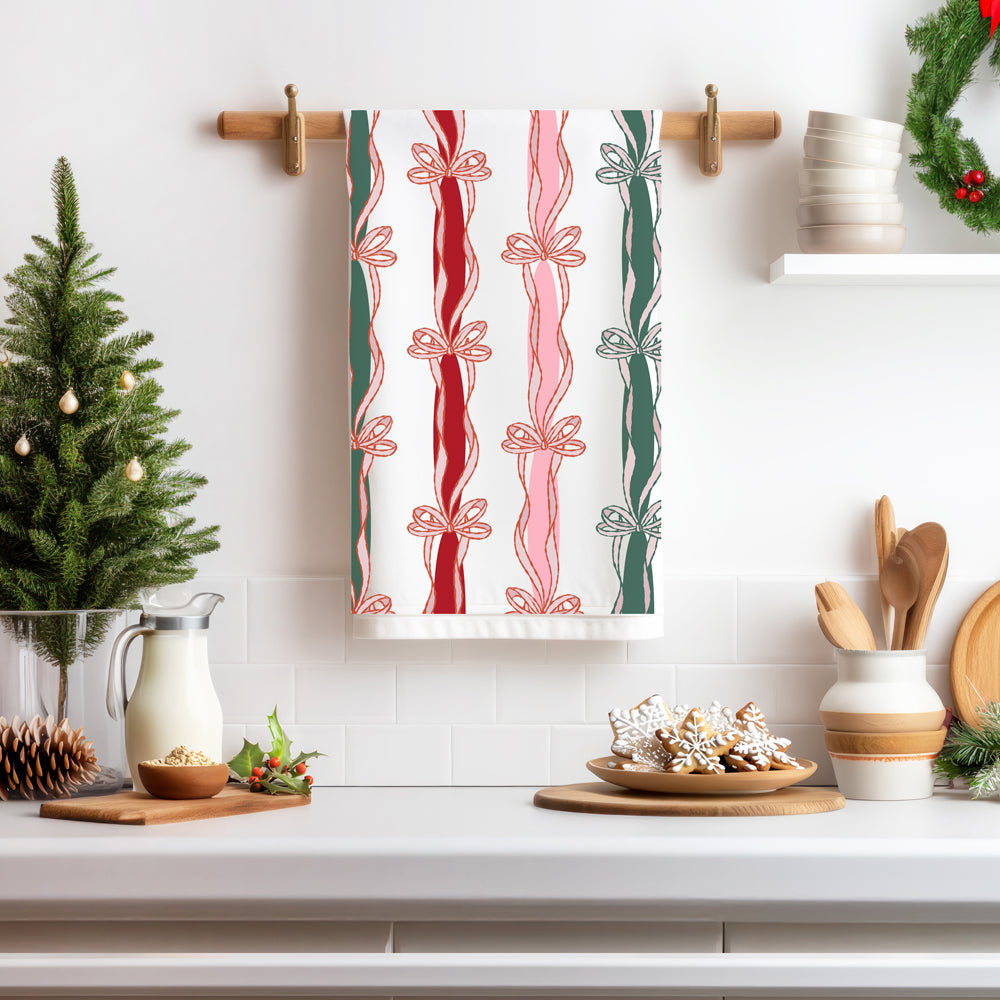 Luxury holiday kitchen accessories
High end Christmas kitchen towel
Sophisticated holiday kitchen decor