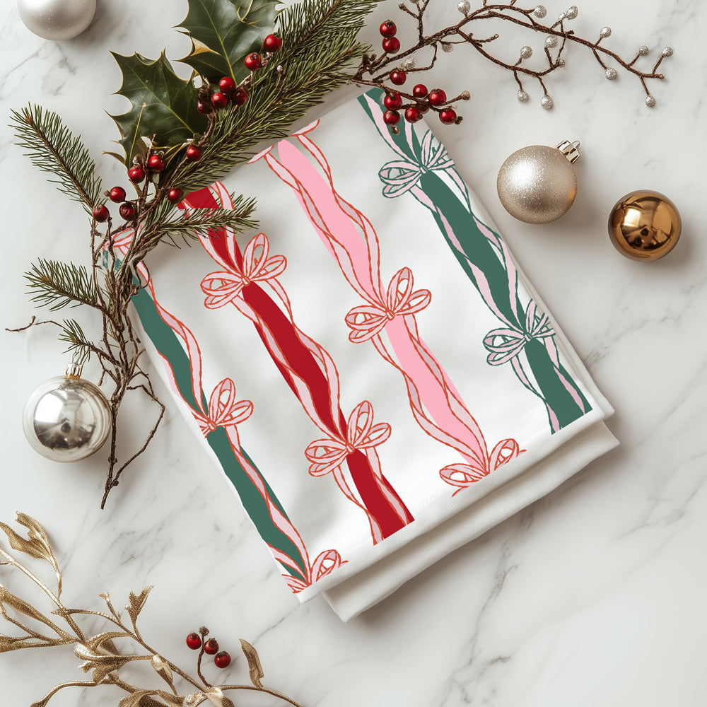 Luxury Christmas kitchen linens
Premium Christmas kitchen accessories