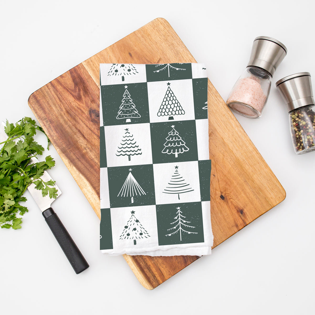 Holiday kitchen towel tree pattern
Christmas tree design kitchen towel
Holiday checkered kitchen accessories
Checkered Christmas kitchen styling
Farmhouse Christmas tree kitchen towel