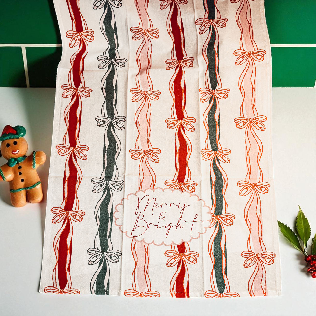Elegant holiday kitchen towel gift
Christmas kitchen essentials gift
Holiday kitchen gift towel bow
Premium holiday kitchen decor
Christmas kitchen decor towel bow